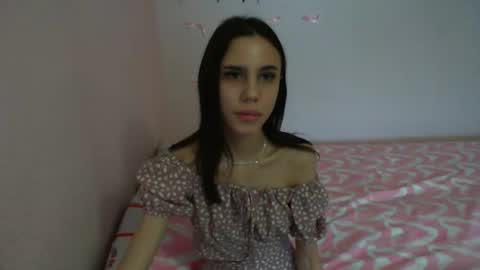 Luna Bii online show from May 7, 2:05 am