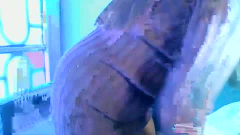 luna  online show from March 8, 4:44 pm