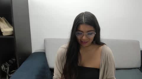 luna  online show from October 10, 11:15 am