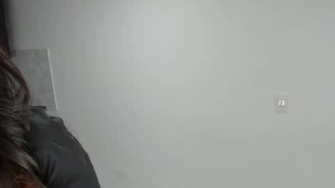 luna  online show from April 10, 11:16 am