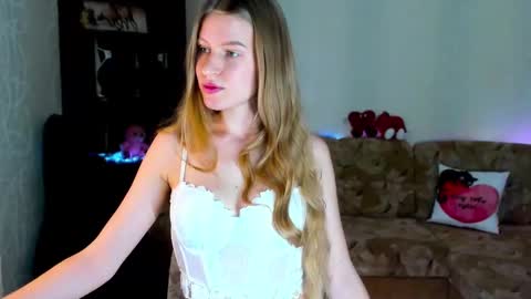 luna_evan online show from January 27, 10:49 am