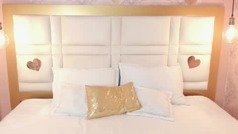 luna_hot_ass online show from January 6, 7:50 pm