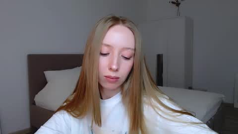Luna online show from December 14, 9:02 pm