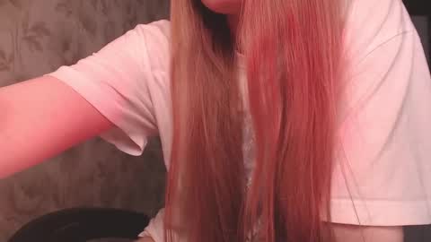 Snapshot of luna_loveisgood chatting on January 31, 7:29 am Luna online show from January 31, 7:29 am