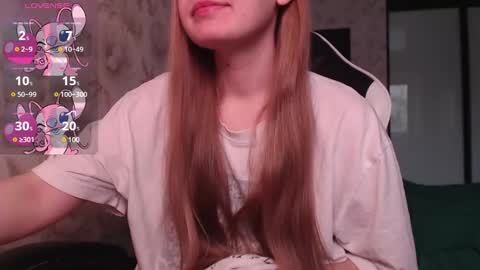 Snapshot of luna_loveisgood chatting on February 16, 9:26 am Luna online show from February 16, 9:26 am