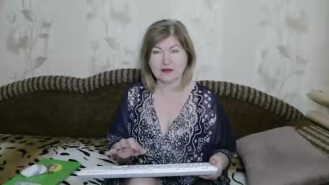 luna_lure11 online show from December 21, 7:29 pm