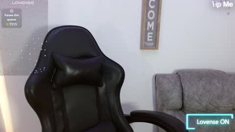 Snapshot of luna_starr69 chatting on October 9, 3:38 pm luna_starr69 online show from October 9, 3:38 pm