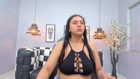 Luna Abril  online show from February 27, 12:16 pm