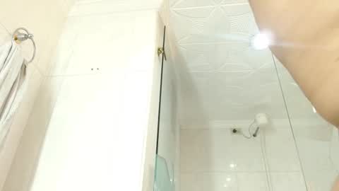 Luna Collins online show from February 26, 5:34 pm