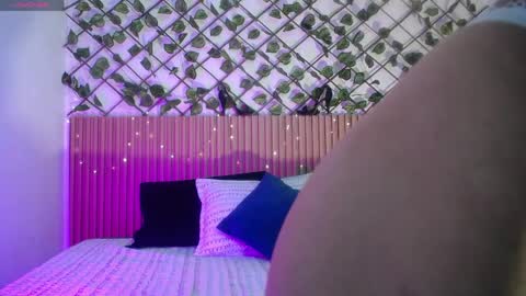 lunaaa_07 online show from May 7, 7:34 am