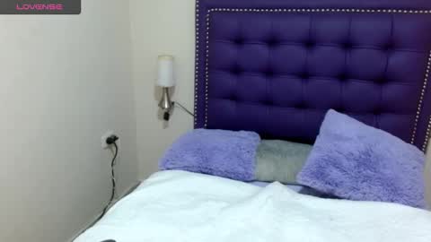 Luna Dread online show from October 31, 12:20 pm