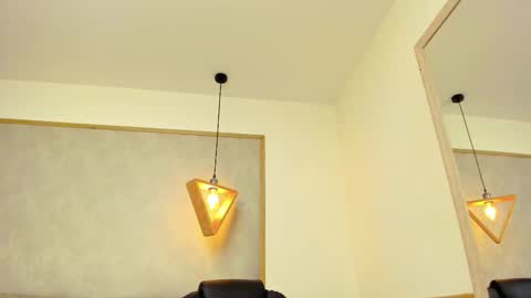 LUNA  online show from November 20, 3:24 pm