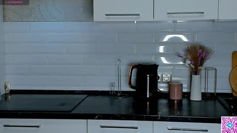 lunail online show from November 1, 2:48 am