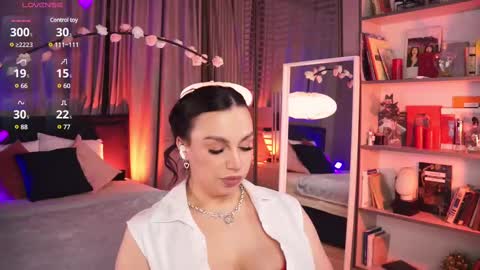 Luna  next streams Mon Tue Fri Sat Sun 8pm-5am gmt0 online show from March 2, 8:25 pm