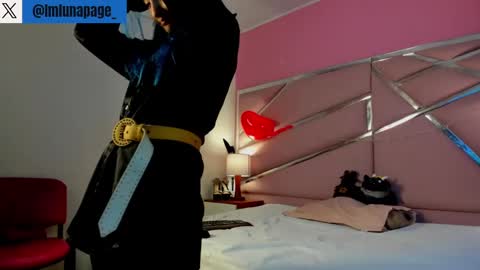 Luna Page online show from February 19, 1:06 pm