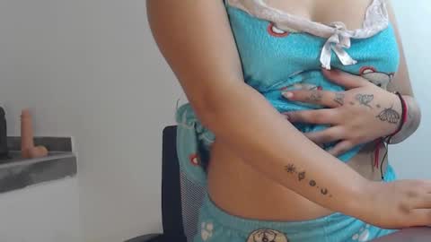 Julieth  online show from December 7, 10:56 am