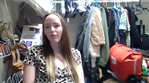 Snapshot of lunapixie2020 chatting on October 28, 6:57 pm lunapixie2020 online show from October 28, 6:57 pm