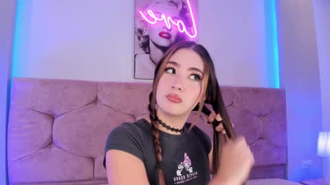 Snapshot of lunar_leen chatting on December 17, 6:53 pm Luna online show from December 17, 6:53 pm