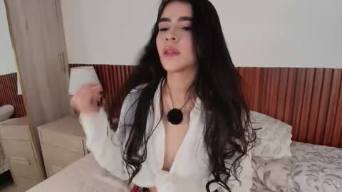 Luna Rousse online show from February 14, 3:52 am