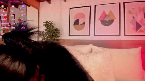 Luna Ruso  online show from February 4, 8:01 pm