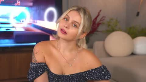 Evi online show from May 16, 8:17 am