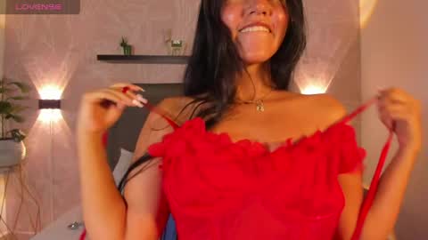 L U N A  online show from May 15, 4:43 pm
