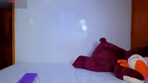 L U N N A online show from June 2, 4:46 am
