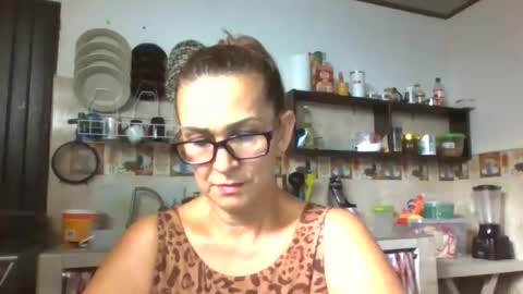 Lupita online show from March 5, 8:15 pm