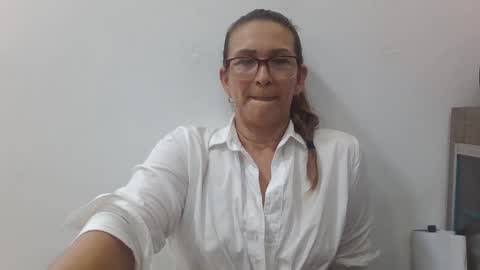 Snapshot of lupitavega_ chatting on September 13, 6:16 pm Lupita online show from September 13, 6:16 pm