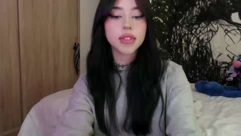 Valerie  April   online show from February 18, 8:58 pm