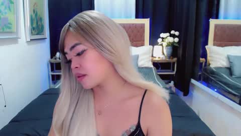 Trina online show from January 8, 10:48 pm