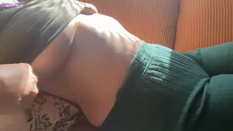 Snapshot of luuunaheartxxx chatting on October 29, 6:21 pm luuunaheartxxx online show from October 29, 6:21 pm