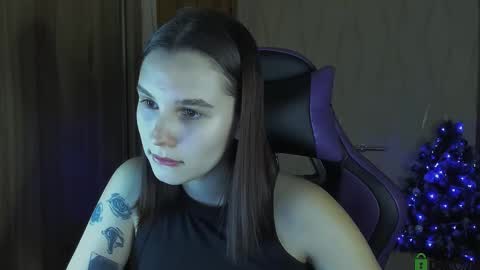 Ann  online show from December 8, 3:00 am