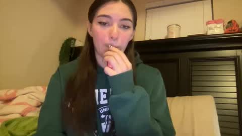 luvrxstarx online show from March 23, 2:07 am