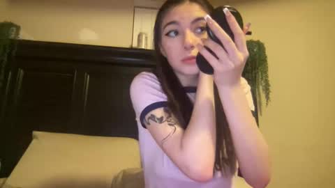 luvrxstarx online show from February 27, 3:17 am