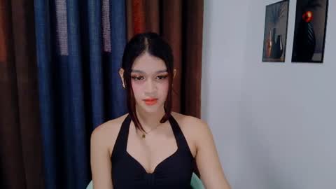 queen lux online show from July 16, 10:58 pm