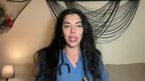 luxcher22 online show from November 5, 4:18 am