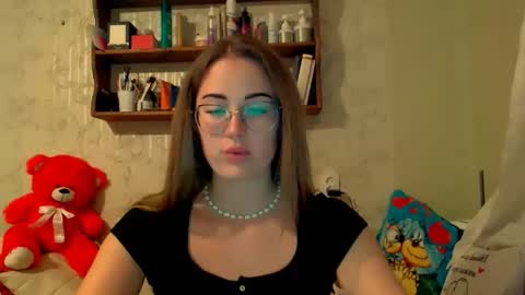 Katie online show from September 25, 4:39 pm