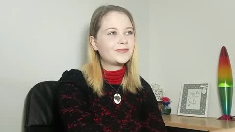 Snapshot of lydiasunny chatting on September 11, 2:17 pm Lydia online show from September 11, 2:17 pm