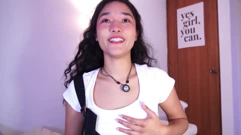 Lyhana Lee online show from December 3, 2:52 pm