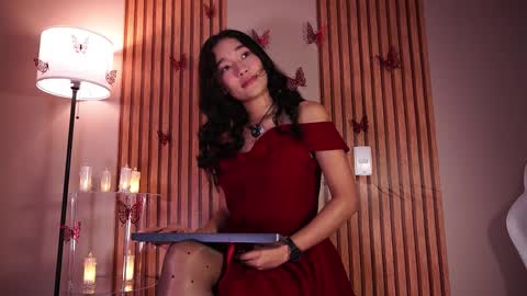 Lyhana Lee online show from February 14, 4:20 pm