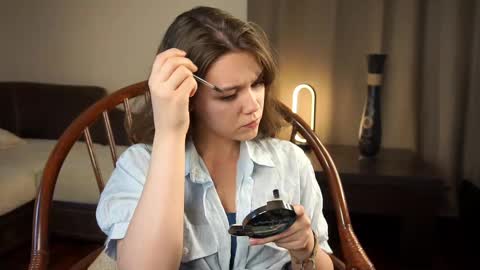 hi im Lyle online show from March 10, 4:28 am