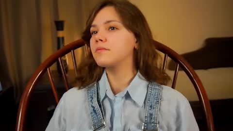 hi im Lyle online show from March 5, 3:08 am