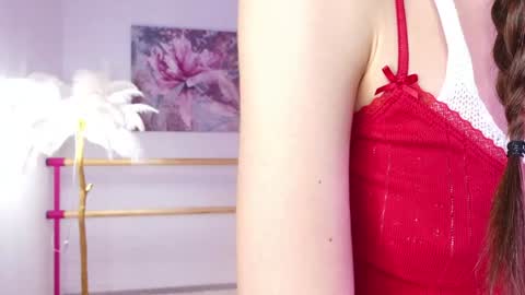 Lyly   online show from January 18, 5:41 am