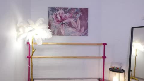 Lyly   online show from February 24, 5:30 am