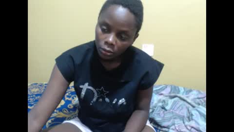 lyn_anna online show from March 11, 3:25 am