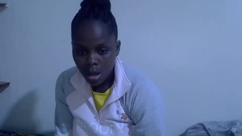 lyn_anna online show from May 15, 11:18 pm