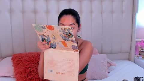 Lyn online show from November 6, 11:49 am