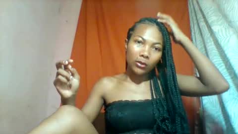 lyndah19 online show from December 3, 10:17 am