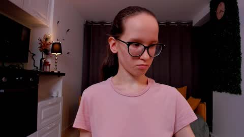 Sara online show from February 20, 2:18 am